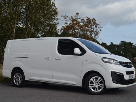 Vauxhall Vivaro L2H1 3100 ELITE S/S 1