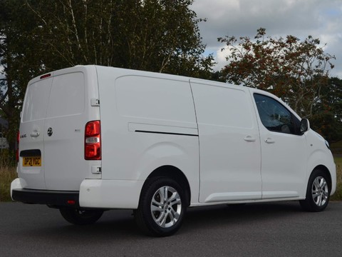 Vauxhall Vivaro L2H1 3100 ELITE S/S 9