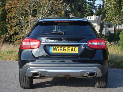 Mercedes-Benz GLA GLA 200 D SPORT 33