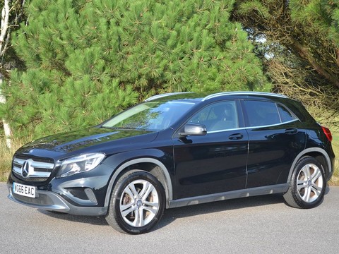 Mercedes-Benz GLA GLA 200 D SPORT 28