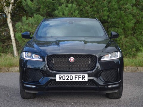 Jaguar F-Pace CHEQUERED FLAG AWD 2