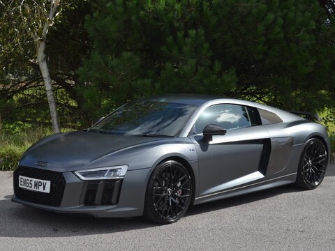 Audi R8 V10 PLUS QUATTRO 38