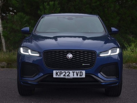 Jaguar F-Pace R-DYNAMIC HSE 2