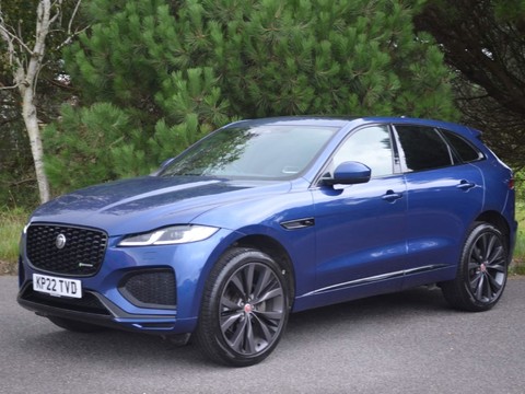 Jaguar F-Pace R-DYNAMIC HSE 32