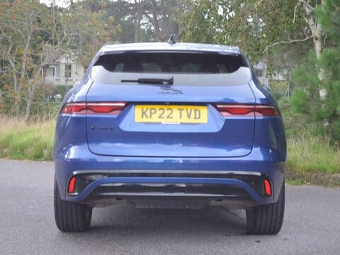 Jaguar F-Pace R-DYNAMIC HSE 37