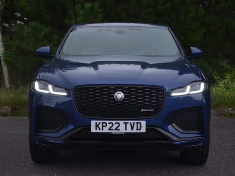 Jaguar F-Pace R-DYNAMIC HSE 2