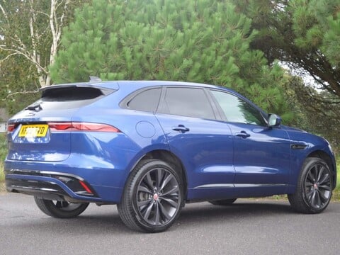 Jaguar F-Pace R-DYNAMIC HSE 9