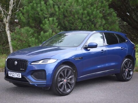 Jaguar F-Pace R-DYNAMIC HSE 32