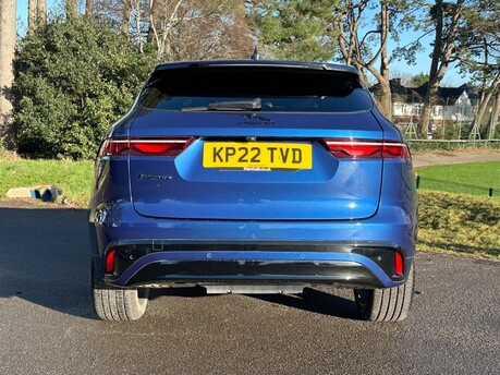 Jaguar F-Pace R-DYNAMIC HSE 