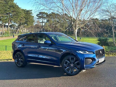 Jaguar F-Pace R-DYNAMIC HSE 26