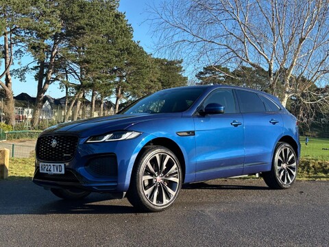 Jaguar F-Pace R-DYNAMIC HSE 3