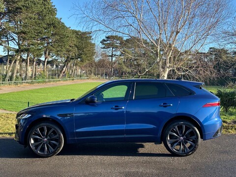 Jaguar F-Pace R-DYNAMIC HSE 12