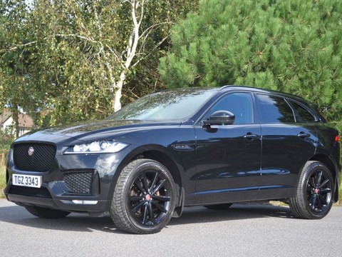 Jaguar F-Pace 2.0 D180 Chequered Flag Auto AWD Euro 6 (s/s) 5dr 3