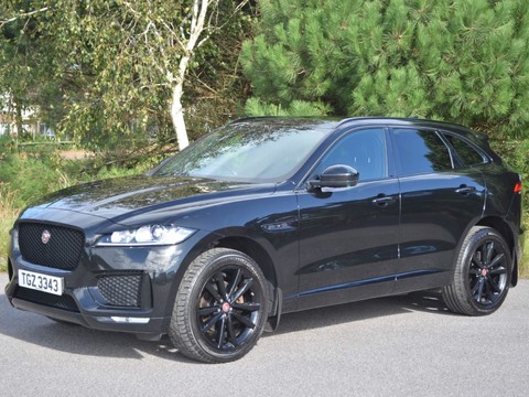 Jaguar F-Pace 2.0 D180 Chequered Flag Auto AWD Euro 6 (s/s) 5dr 19