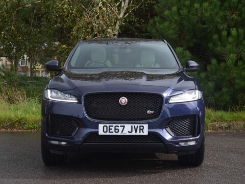 Jaguar F-Pace V6 S AWD 2