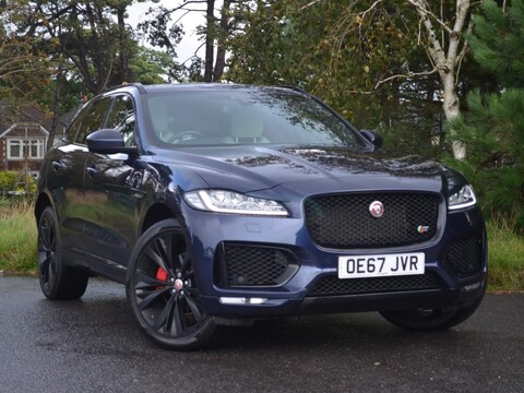 Jaguar F-Pace V6 S AWD 25