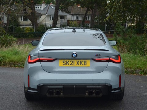 BMW M4 M4 COMPETITION 8