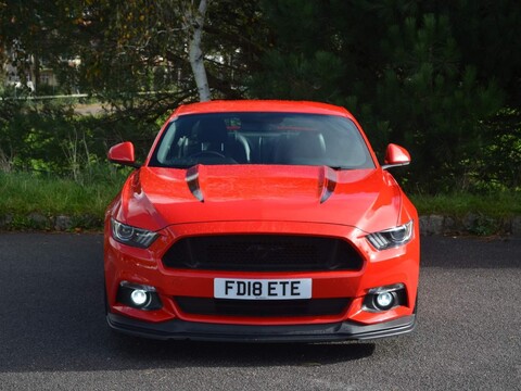 Ford Mustang GT 2