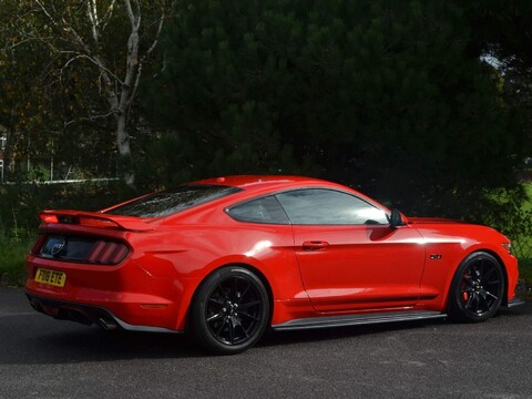 Ford Mustang GT 37