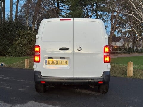 Vauxhall Vivaro L1H1 2700 EDITION S/S 33