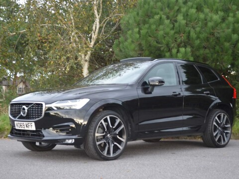 Volvo XC60 B5 R-DESIGN PRO AWD 3