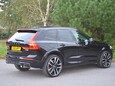 Volvo XC60 B5 R-DESIGN PRO AWD 37