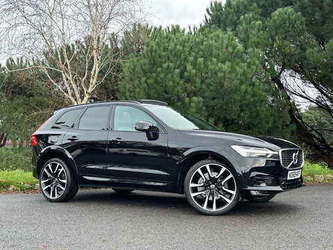 Volvo XC60 B5 R-DESIGN PRO AWD 1