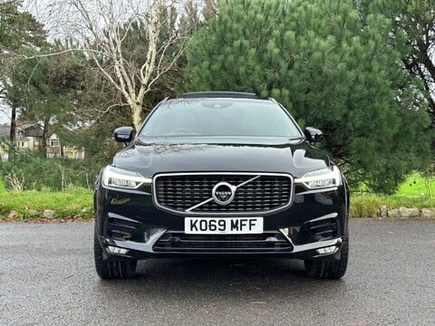 Volvo XC60 B5 R-DESIGN PRO AWD 2