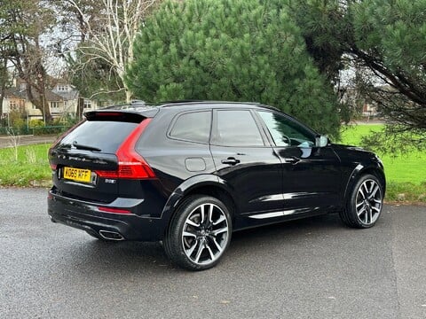 Volvo XC60 B5 R-DESIGN PRO AWD 41