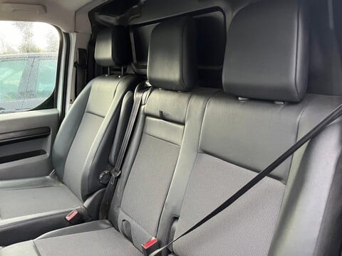 Vauxhall Vivaro L1H1 2700 SPORTIVE S/S 9