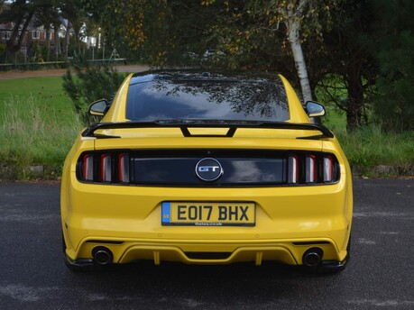 Ford Mustang GT 