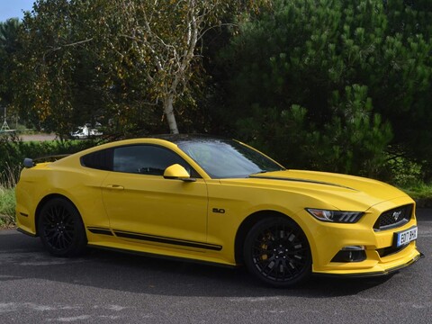 Ford Mustang GT 13