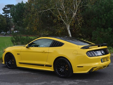 Ford Mustang GT 29