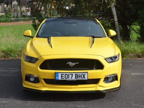 Ford Mustang GT 2