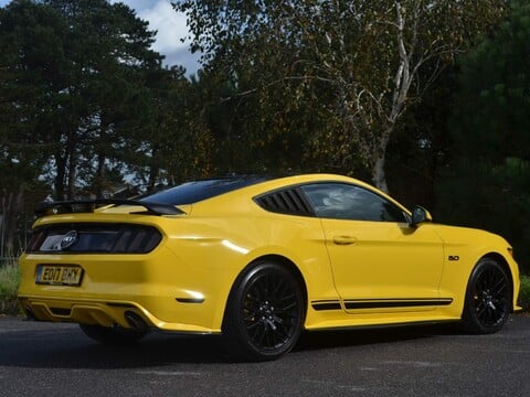 Ford Mustang GT 9