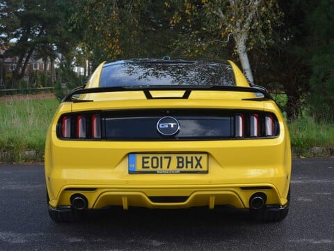 Ford Mustang GT 31