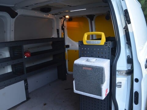 Ford Transit Custom 340 LR P/V 28