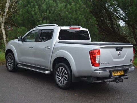 Nissan Navara DCI TEKNA 4X4 SHR DCB 25