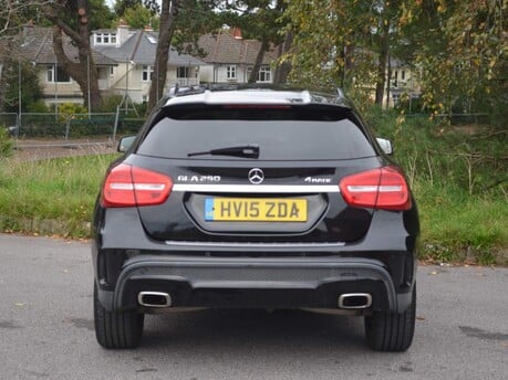 Mercedes-Benz GLA GLA250 4MATIC AMG LINE PREMIUM 