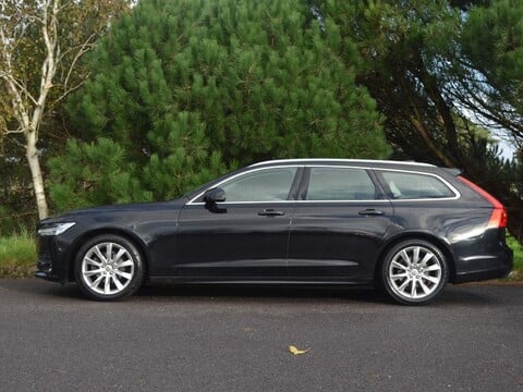 Volvo V90 T4 MOMENTUM PLUS 12