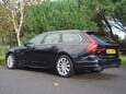 Volvo V90 T4 MOMENTUM PLUS 7