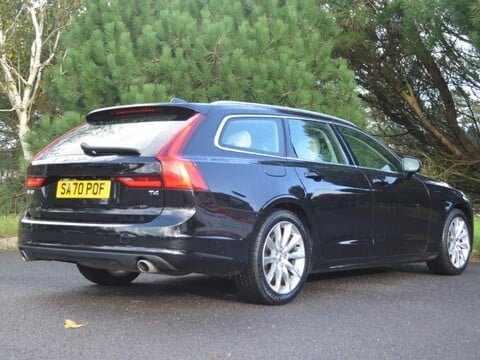 Volvo V90 T4 MOMENTUM PLUS 9