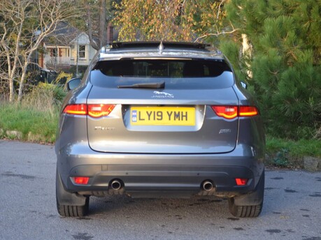 Jaguar F-Pace R-SPORT AWD 