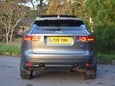 Jaguar F-Pace R-SPORT AWD 32