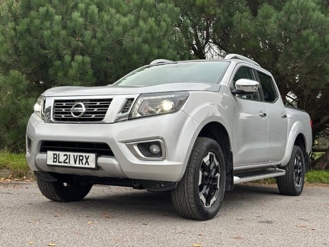 Nissan Navara DCI TEKNA SHR DCB 17