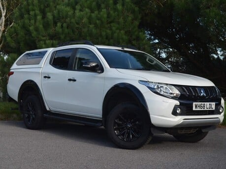 Mitsubishi L200 DI-D BARBARIAN BLACK DCB