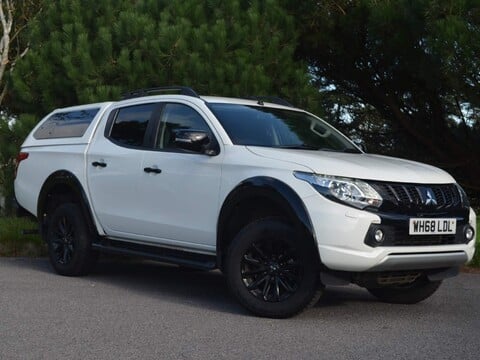 Mitsubishi L200 DI-D BARBARIAN BLACK DCB 1