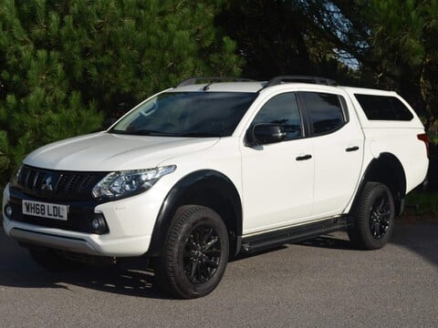 Mitsubishi L200 DI-D BARBARIAN BLACK DCB 3