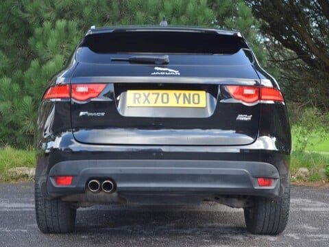 Jaguar F-Pace CHEQUERED FLAG AWD 27