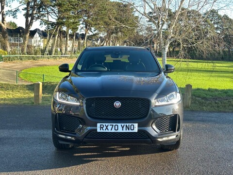 Jaguar F-Pace CHEQUERED FLAG AWD 26